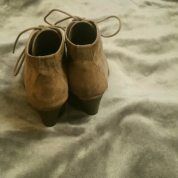 MIA Lace Up Heel Ankle Booties size 8.5 - Picture 6 of 8